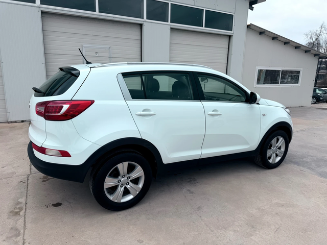Kia Sportage 2.0i 163k.c* Led* BRC* Panorama* - автомобили, коли, обяви за нови и употребявани 12