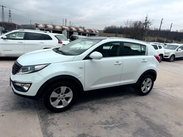 Kia Sportage 2.0i 163k.c* Led* BRC* Panorama* - автомобили, коли, обяви за нови и употребявани 2