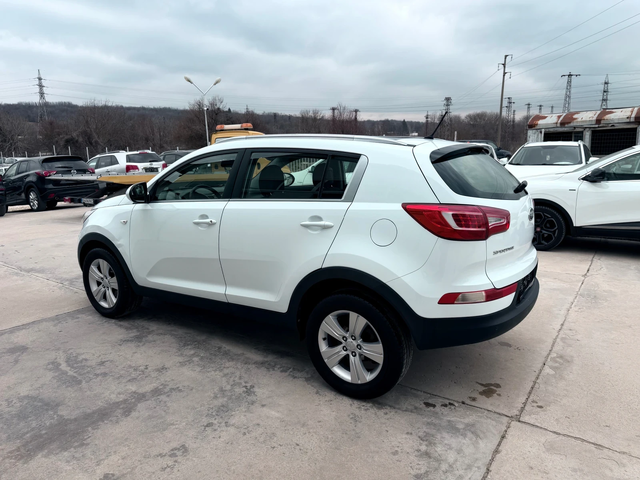 Kia Sportage 2.0i 163k.c* Led* BRC* Panorama* - автомобили, коли, обяви за нови и употребявани 3