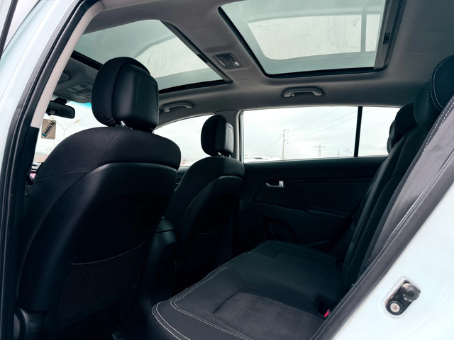 Kia Sportage 2.0i 163k.c* Led* BRC* Panorama* - автомобили, коли, обяви за нови и употребявани 7