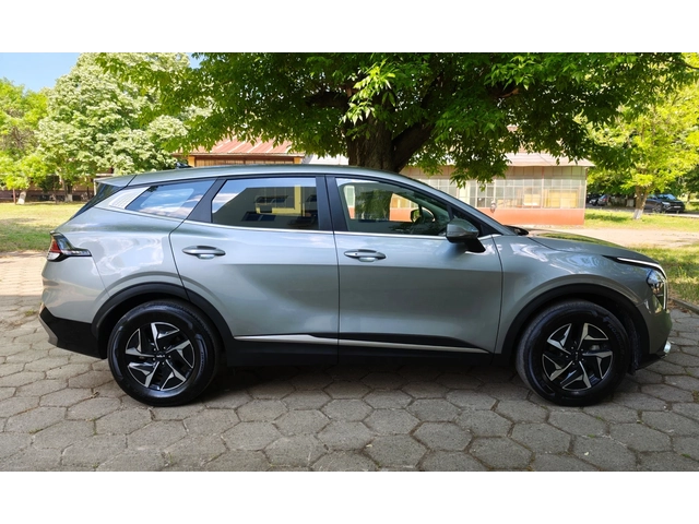 Kia Sportage 2.0 CRDI 4x4 - автомобили, коли, обяви за нови и употребявани 2