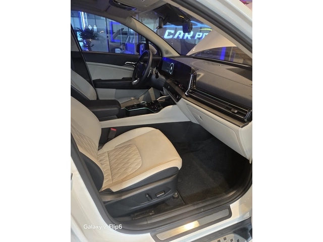 Kia Sportage 2.0 CRDI - OЧАКВАН ВНОС - автомобили, коли, обяви за нови и употребявани 8