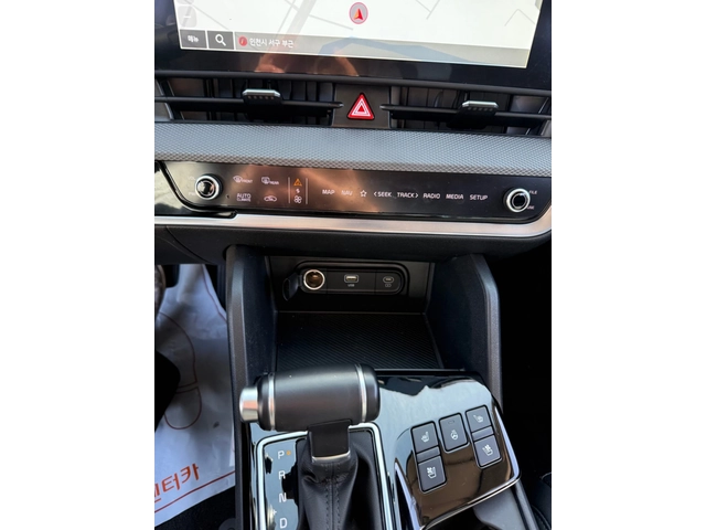 Kia Sportage 2.0 CRDI - OЧАКВАН ВНОС - автомобили, коли, обяви за нови и употребявани 3