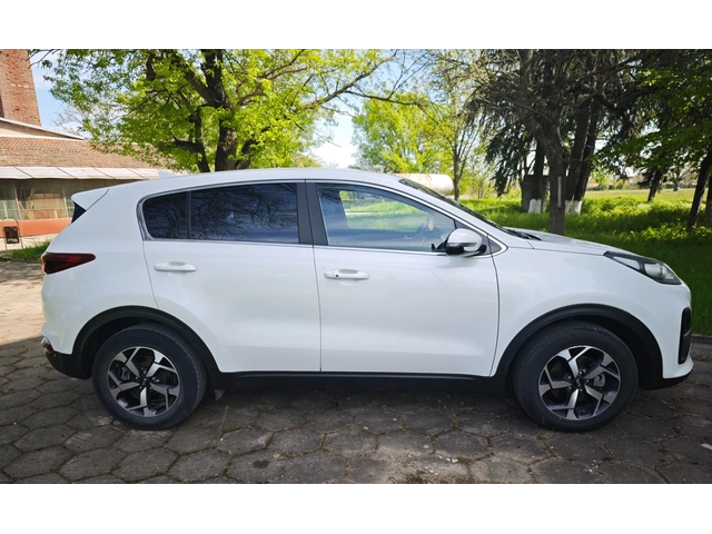 Kia Sportage 1.6 CRDI - автомобили, коли, обяви за нови и употребявани 2