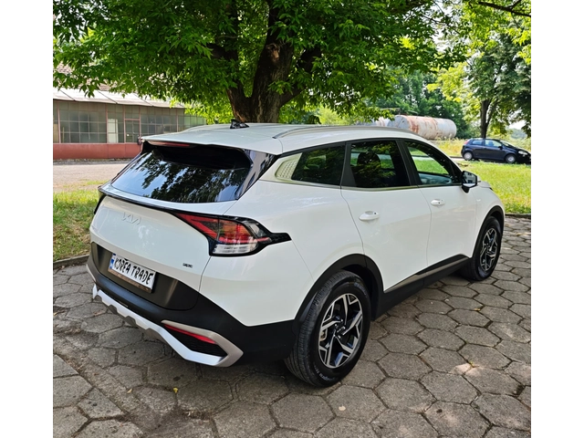 Kia Sportage 2.0 CRDI 4x4 - автомобили, коли, обяви за нови и употребявани 3