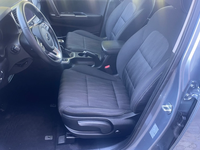Kia Sportage 1.6crdi 56000km - автомобили, коли, обяви за нови и употребявани 7