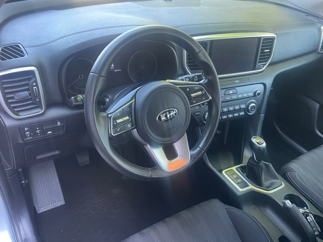 Kia Sportage 1.6crdi 56000km - автомобили, коли, обяви за нови и употребявани 8
