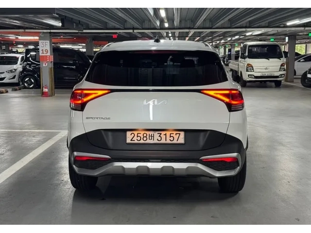 Kia Sportage - автомобили, коли, обяви за нови и употребявани 3