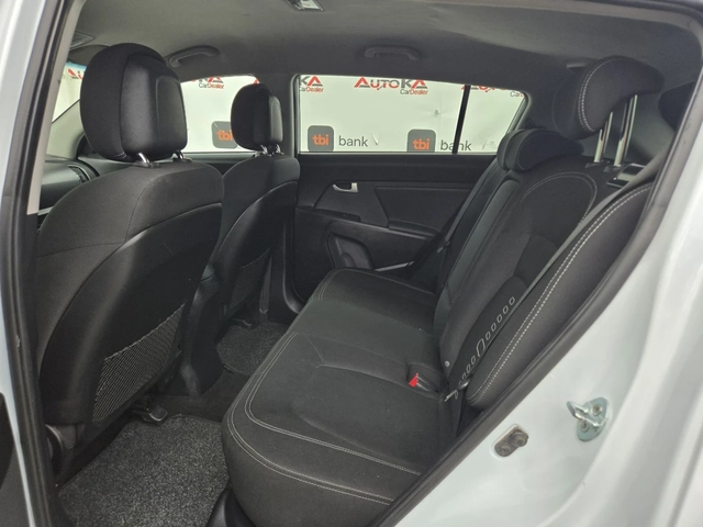 Kia Sportage 1.7CRDI-116кс= 6СКОРОСТИ= АВТОПИЛОТ= ПАРКТРОНИК - автомобили, коли, обяви за нови и употребявани 8