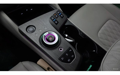Kia Sportage Signature X Line* AWD* ПОДГРЕВ* ОБДХВАНЕ* 360* HUD - автомобили, коли, обяви за нови и употребявани 6