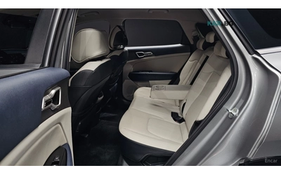 Kia Sportage SIGNATURE/2.0LPG/DRIVE-ASSISTS/PREMIUM INTERIOR - автомобили, коли, обяви за нови и употребявани 12
