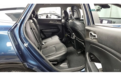 Kia Sportage SIGNATURE/4WD/DRIVE-ASSISTS/ - автомобили, коли, обяви за нови и употребявани 13