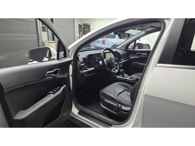 Kia Sportage 2.0 CRDi Trendy | Навигация | Камера | LED - автомобили, коли, обяви за нови и употребявани 12