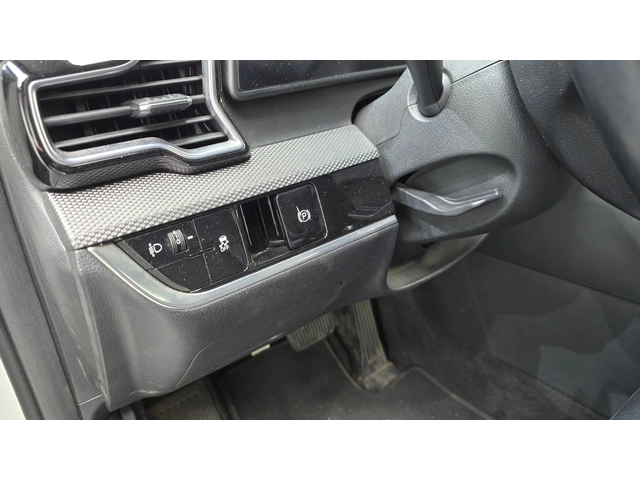 Kia Sportage 1.6 T-GDI Trendy | Адаптивен круиз | Навигация | К - автомобили, коли, обяви за нови и употребявани 14