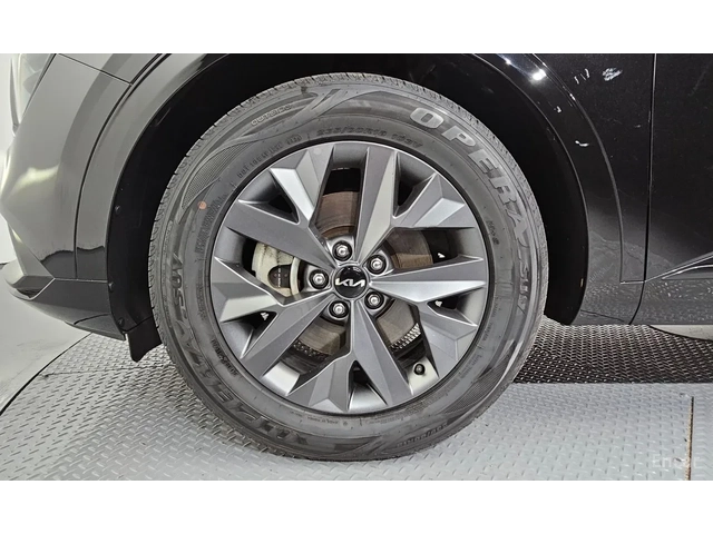 Kia Sportage ОБДУХВАНЕ / DIGITAL / DISTRONIC - автомобили, коли, обяви за нови и употребявани 4
