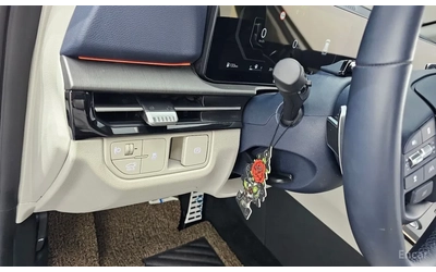 Kia Sportage Signature* 360* HUD* New 5th generation - автомобили, коли, обяви за нови и употребявани 13
