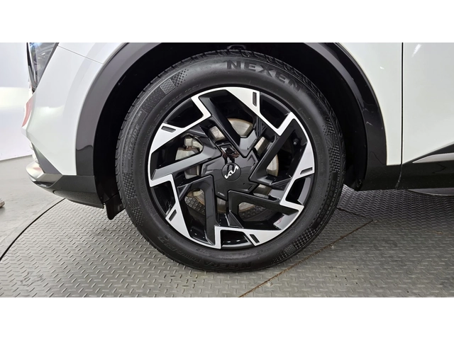 Kia Sportage 1.6 Turbo 4WD Signature | HUD | 360  | Memory - автомобили, коли, обяви за нови и употребявани 4
