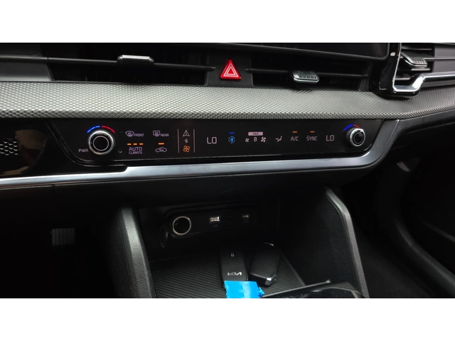 Kia Sportage 2.0 Diesel 2WD Trendy - автомобили, коли, обяви за нови и употребявани 16