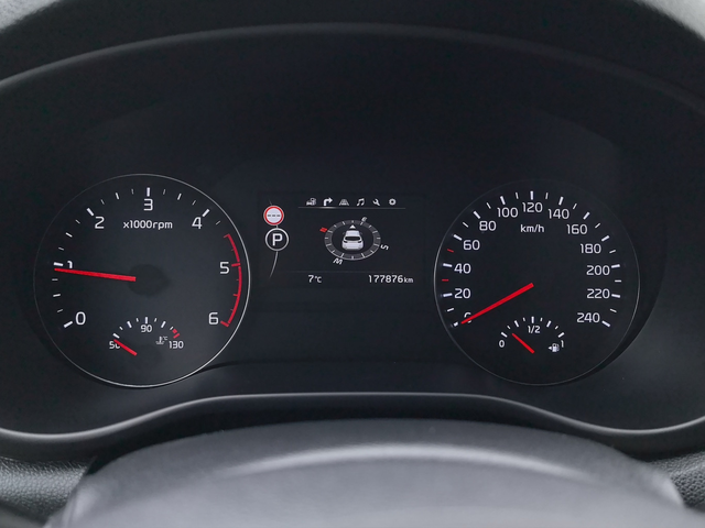 Kia SPORTAGE Business - автомобили, коли, обяви за нови и употребявани 12