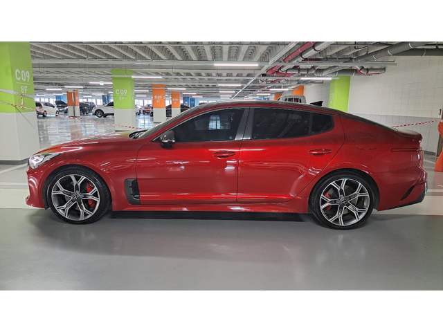 KIA STINGER - автомобили, коли, обяви за нови и употребявани 7