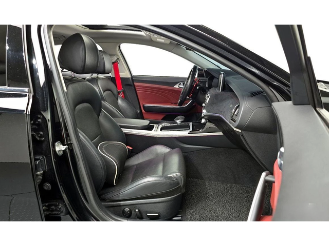 Kia Stinger 2.0 Turbo 2WD * НАЙ-ДОБРА ЦЕНА В БЪЛГАРИЯ* - автомобили, коли, обяви за нови и употребявани 9