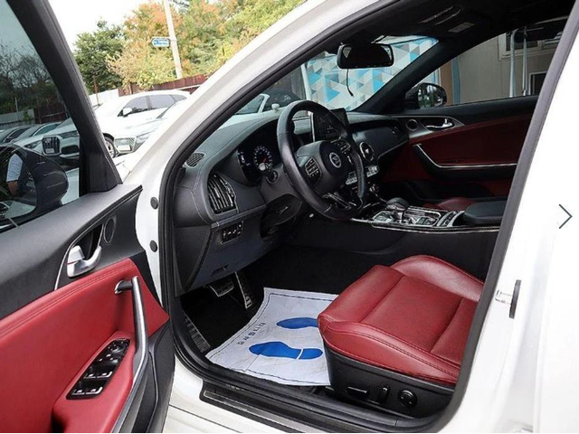 Kia Stinger 2.0 Turbo 2WD * НАЙ-ДОБРА ЦЕНА В БЪЛГАРИЯ* - автомобили, коли, обяви за нови и употребявани 5