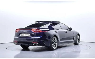 kia-stinger - 1