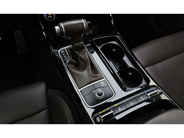 Kia Stinger 2.0 Turbo AWD * НАЙ-ДОБРА ЦЕНА В БЪЛГАРИЯ* - автомобили, коли, обяви за нови и употребявани 8