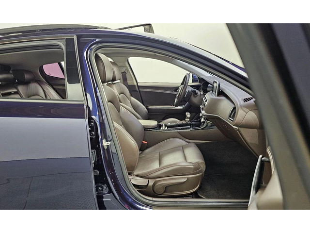 Kia Stinger 2.0 Turbo AWD * НАЙ-ДОБРА ЦЕНА В БЪЛГАРИЯ* - автомобили, коли, обяви за нови и употребявани 9