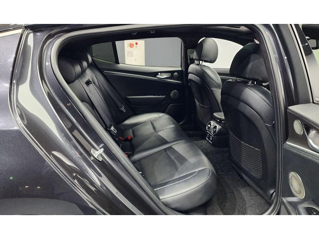 Kia Stinger 2.0 Turbo AWD * НАЙ-ДОБРА ЦЕНА В БЪЛГАРИЯ* - автомобили, коли, обяви за нови и употребявани 11