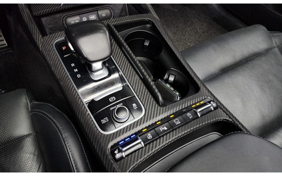 Kia Stinger 2.0 Turbo AWD * НАЙ-ДОБРА ЦЕНА В БЪЛГАРИЯ* - автомобили, коли, обяви за нови и употребявани 8