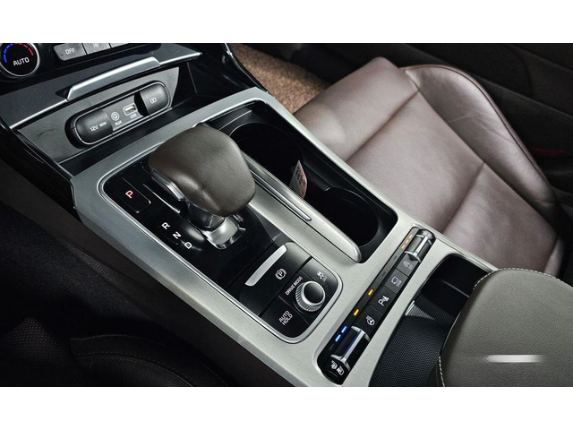 Kia Stinger 2.0 Turbo AWD * НАЙ-ДОБРА ЦЕНА В БЪЛГАРИЯ* - автомобили, коли, обяви за нови и употребявани 8