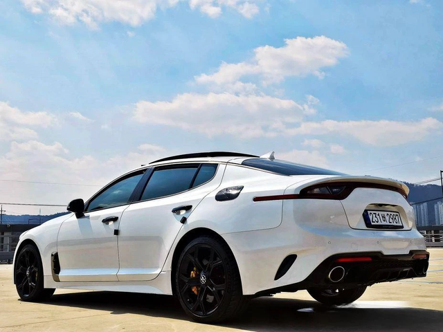 Kia Stinger 2.0 Turbo 2WD * НАЙ-ДОБРА ЦЕНА В БЪЛГАРИЯ* - автомобили, коли, обяви за нови и употребявани 5