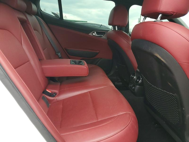 Kia Stinger 3.3L 6 REAR WHEEL DRIVE - автомобили, коли, обяви за нови и употребявани 10