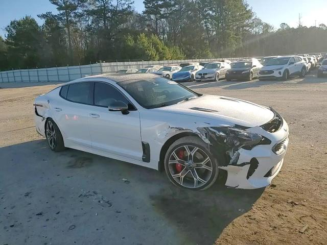 Kia Stinger 3.3L 6 Rear-wheel drive - автомобили, коли, обяви за нови и употребявани 0