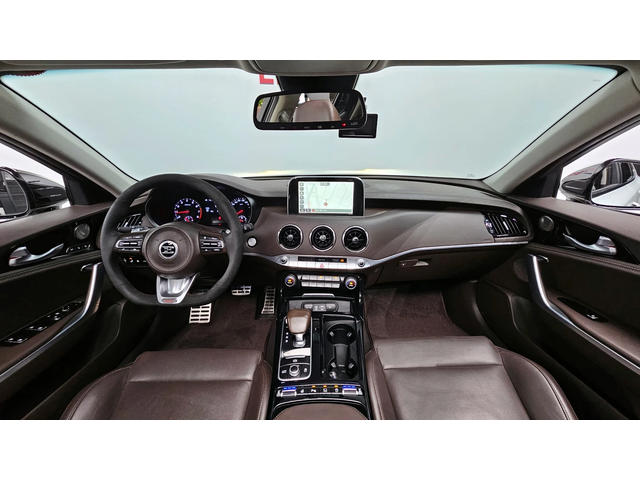 Kia Stinger 2.0 Turbo 2WD Platinum autogeorge.com - автомобили, коли, обяви за нови и употребявани 6