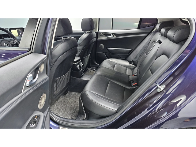 Kia Stinger 2.0 Turbo 2WD Dream Edition autogeorge.com - автомобили, коли, обяви за нови и употребявани 5