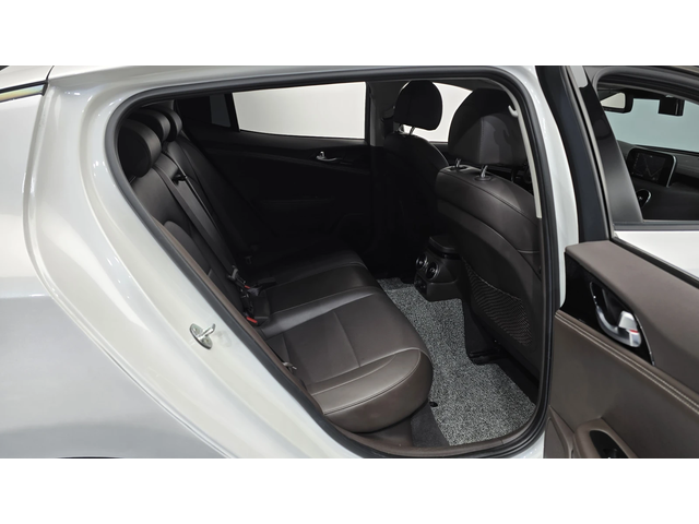 Kia Stinger 2.0T 2WD PRIME autogeorge.com - автомобили, коли, обяви за нови и употребявани 10