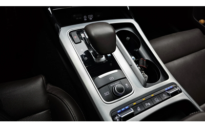 Kia Stinger 2.0T 2WD DREAM EDITION autogeorge.com - автомобили, коли, обяви за нови и употребявани 8