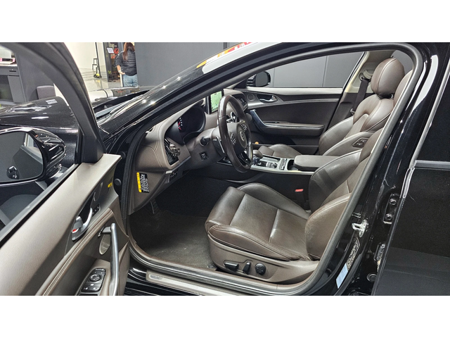 Kia Stinger 2.0T 2WD DREAM EDITION autogeorge.com - автомобили, коли, обяви за нови и употребявани 9