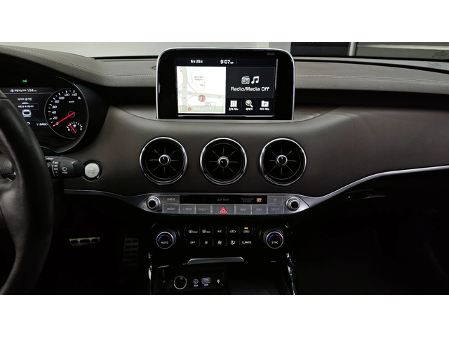 Kia Stinger 2.0T 2WD PLATINUM autogeorge.com - автомобили, коли, обяви за нови и употребявани 12