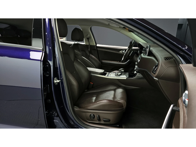 Kia Stinger 2.0T 2WD DREAM EDITION autogeorge.com - автомобили, коли, обяви за нови и употребявани 9