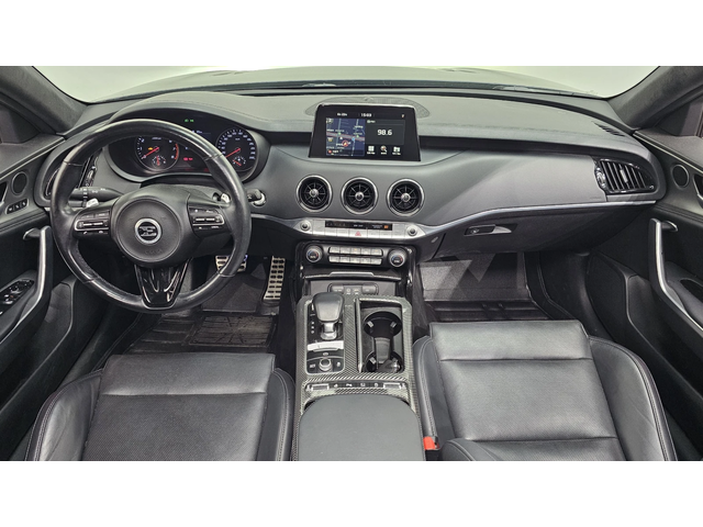 Kia Stinger 2.0T AWD PLATINUM autogeorge.com - автомобили, коли, обяви за нови и употребявани 5