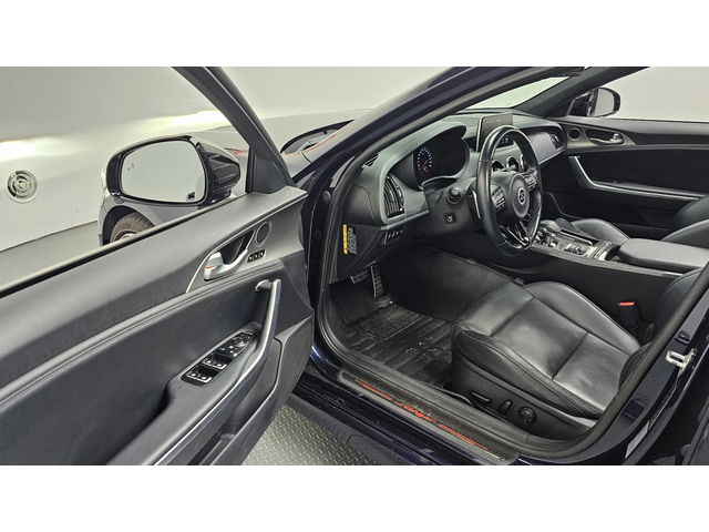 Kia Stinger 2.0T AWD PLATINUM autogeorge.com - автомобили, коли, обяви за нови и употребявани 9