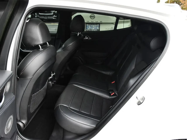 Kia Stinger * GT* Обдух* 360CAM* PANO* BLIND SPOTS* - автомобили, коли, обяви за нови и употребявани 11