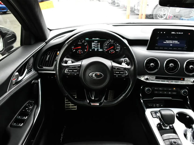 Kia Stinger * GT* Обдух* 360CAM* PANO* BLIND SPOTS* - автомобили, коли, обяви за нови и употребявани 12