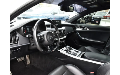Kia Stinger * GT* Обдух* 360CAM* PANO* BLIND SPOTS* - автомобили, коли, обяви за нови и употребявани 8