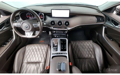 Kia Stinger PERFORMANCE PLUS* ПОДГРЕВ* ОБДУХВАНЕ* КАМЕРА - автомобили, коли, обяви за нови и употребявани 9