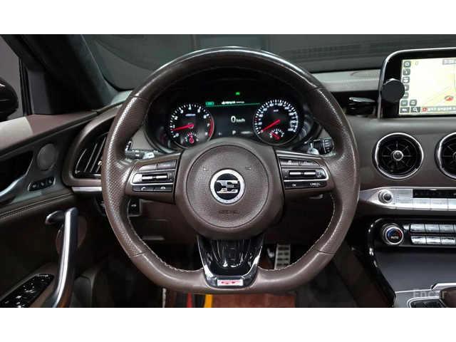 Kia Stinger GT AWD* HEAD-UP* ПАНОРАМА* ОБДУХВАНЕ* 360 КАМЕРИ - автомобили, коли, обяви за нови и употребявани 10