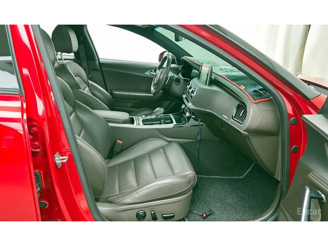 Kia Stinger GT* BREMBO* HEAD-UP* 360 CAM* ОБДУХВАНЕ* ШИБИДАХ - автомобили, коли, обяви за нови и употребявани 8